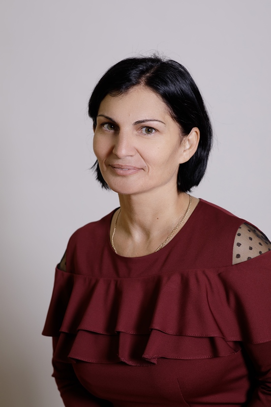 Логвиненко Румина Казанферовна.