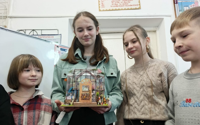 В Центре #Точке_роста &amp;quot;модуль-крафт&amp;quot; ребята совместно с педагогом Трощей В.В. усердно работали над созданием модели теплицы..